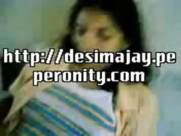 වීඩියෝ ජෝඩු සරාගී චිත්රපට නැරඹීමට සෙල්ෆි