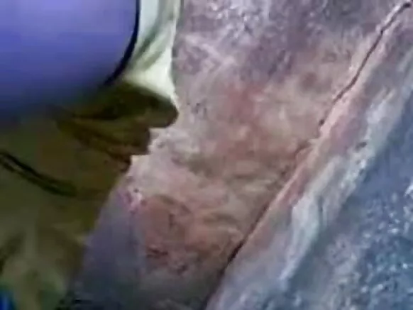 ඉන්දියානු ජාතිකයෙක් ලස්සන වීඩියෝවකින් ඔහුගේ සරාගී රූපය නිරාවරණය කරයි