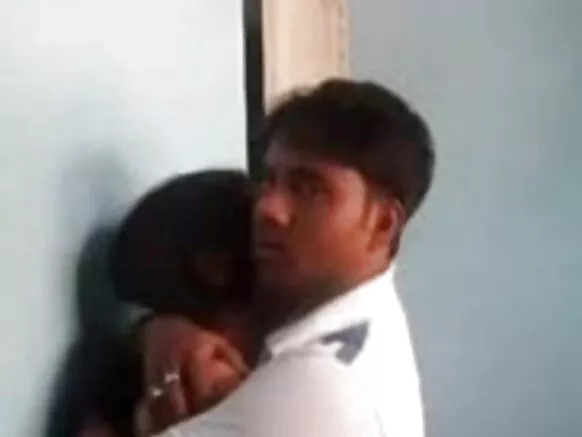 සරාගී ඉන්දියානු ගැහැණු නිරුවත් චිත්රපටය චිකා විනෝදය