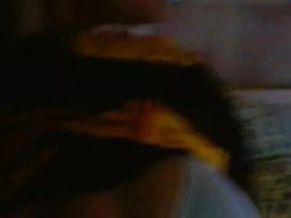 bangla dima desi bhabhi සරාගී හින්දි චිත්රපට වීඩියෝව ඇගේ මස්සිනා පෙන්වීමේ අවදානමක් ගනී