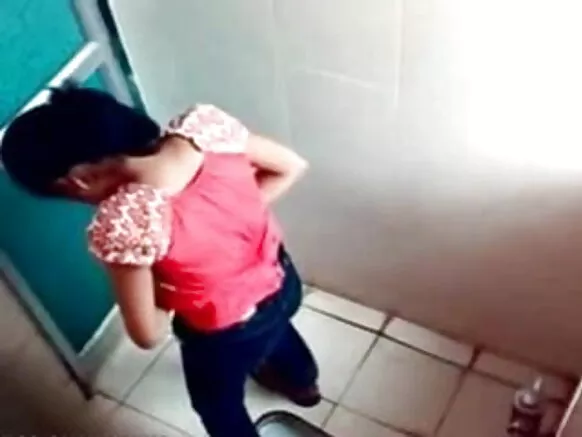 බංග්ලා දේශී ඩකා සත්කාරක