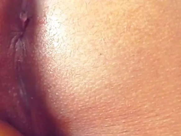 කමිං ගෝත්රික සරාගී චිත්රපට දෙසි බිරිඳ මගේ බිරිඳ ඇතුලේ (අන්තර් වාර්ගික ක්රීම්පිඩ්)