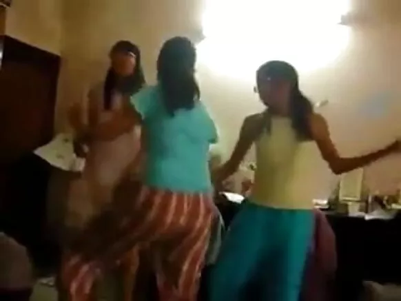 සරාගී වීඩියෝ ඡායාරූප නවාතැන් ගැහැණු ළමයින්