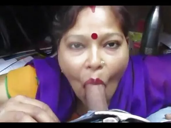 Desi aunty දෙන බ්ලෝජොබ් desi blowjob සහ සරාගී හින්දි වීඩියෝ චිත්රපටිය deepthroat creampie