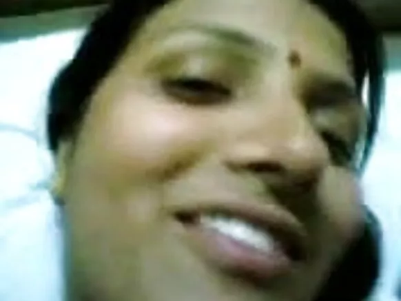 ඉන්දියා ලස්සන කාන්තාවක් ලිංගිකව හැසිරෙන x x සරාගී ඡායාරූප කෙටි මහල ලස්සන වීඩියෝවක්