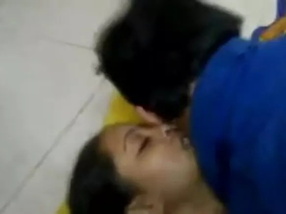 Linda desi chudai පෙම්වතිය දෙසි සරාගී චිත්රපටය ඉංග්රීසියෙන්