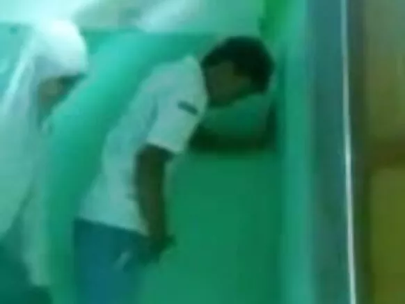 සරාගී ඡායාරූප ඉංග්රීසි 2 අවශ්යයි