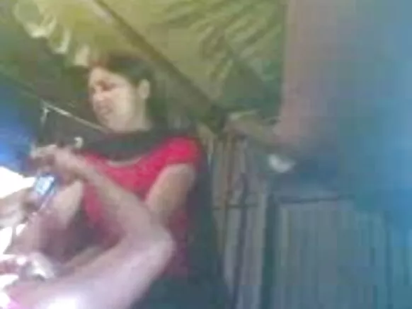 ඉංග්‍රීසි භාෂාවෙන් වීඩියෝවල අලුත් සරාගී වීඩියෝ ඇන්ටි