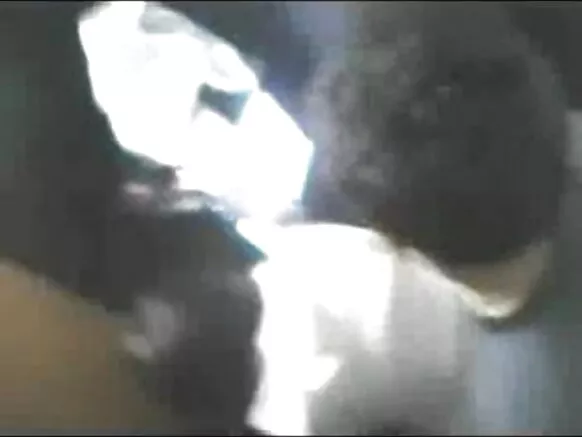 ඉන්දියානු පෙම්වතිය ඇගේ පෙම්වතා සයිබර් කැෆේ විසින් කෙලවා ඇත