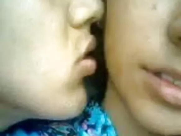 Sweet Sweetness Sexy Movie සරාගී හාදුවක් අවශ්යයි