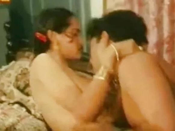 මල්ලු හොලිවුඩ් ලිංගික ඡායාරූපය පළමු රාත්රිය මල්ලු