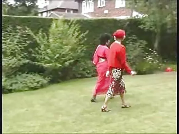 Holi සහ pamindra සරාගී චාහියේ චිත්රපටිය