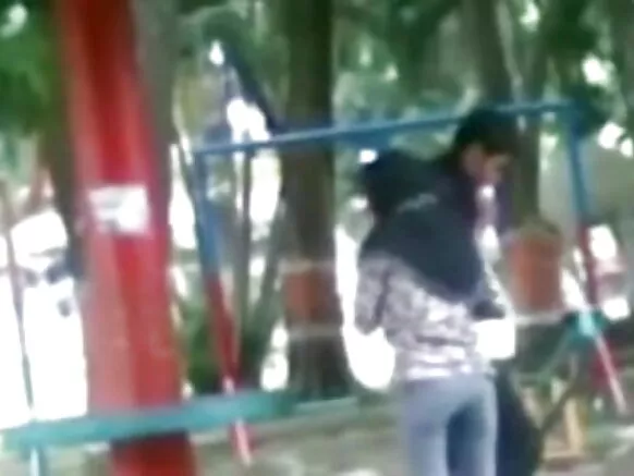 පොදු උද්යාන ක්රීඩා සරාගී ඉංග්රීසි චිත්රපට වීඩියෝ උද්යානය