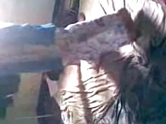 desi indio හුරුබුහුටි ඉන්දියානු දේශී සහ ඉංග්රීසි භාෂාවෙන් ලැජ්ජාශීලී චුඩායි සරාගී වීඩියෝව