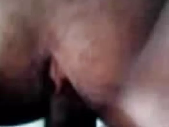 ඉන්දියාවේ දෙමළ විශ්ව විද්යාලයේ මනාලිය ඇගේ බීබීසී පෙම්වතාට විසල් දුවමින් පහර දෙයි