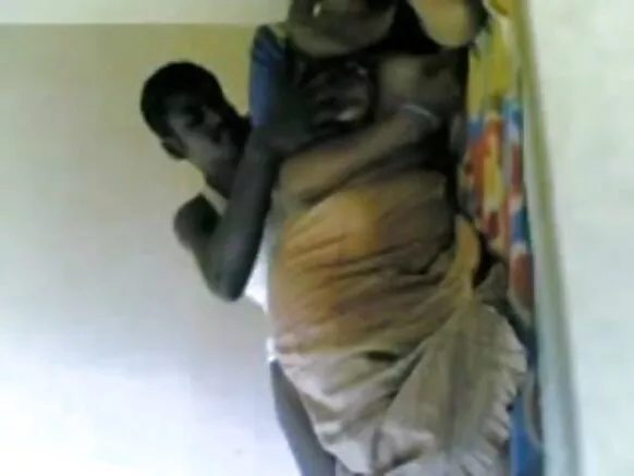 දකුණු ඉන්දියාවේ ගමක නව ජෝඩු තම ලිංගිකත්වය වාර්තා කරයි