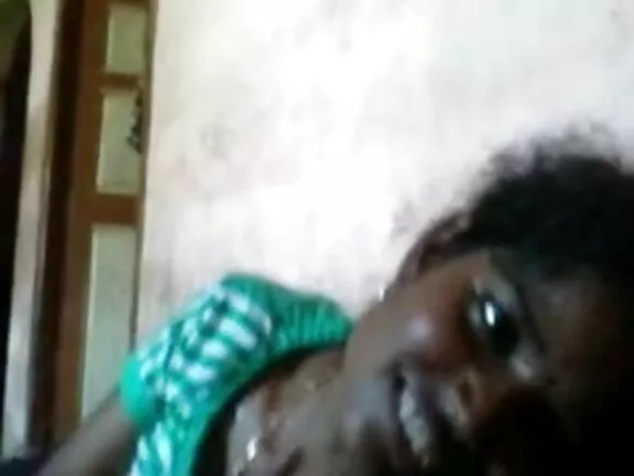 ටිමිඩා දෙමළ ශ්රව්ය සරාගී චිත්රපටය චෞද්රි චිකා ශ්රව්ය සමඟ කුකුළා උරා බොයි