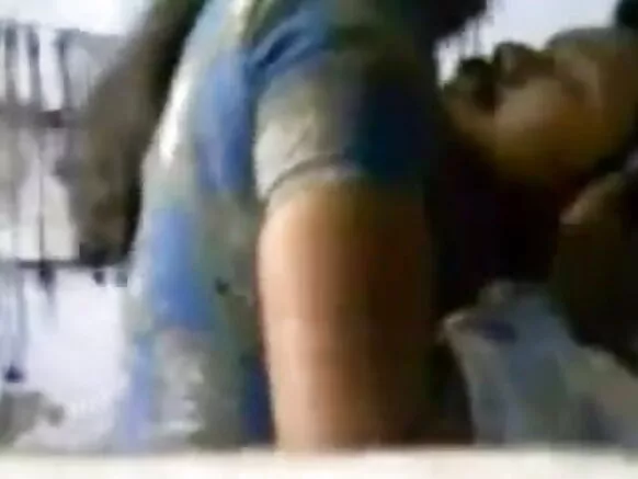 පන්ජාබි සරාගී විසුළු සරාගී පන්ජාබි චිත්රපටය කාර්යාලයේ සේවකයෙකු සමඟ