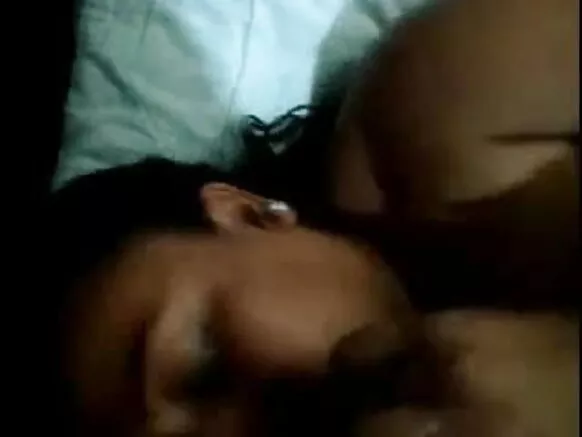 ඉන්දියානු පෙම්වතියගේ මාංසමය සහ හිසකෙස් සහිත පුකේ ලිංගික ඡායාරූපය bp ගැඹුරු සහ දැඩි ඉන්දියානු පෙම්වතිය