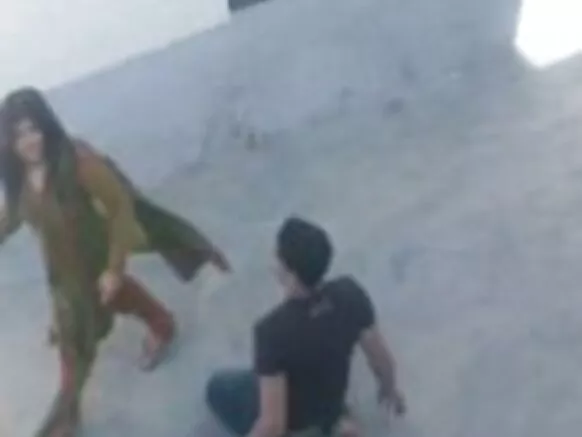 bf සහ gf සරාගී චිත්රපටය හින්දි සාරි අපරේ මේන්