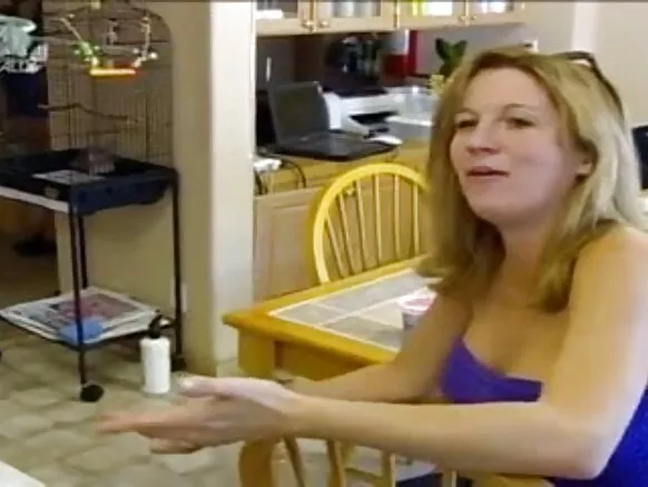 බටහිර ශිෂේණයට වඩා ආසියානු ශිෂේණය ඍජු කුඩා වේ: western blonde escort