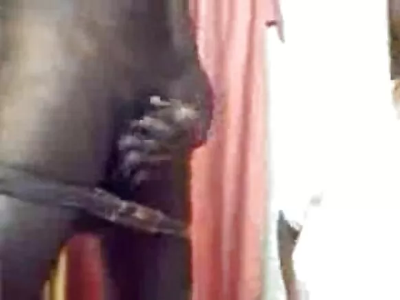 කාජල් කි සරාගී චිත්‍රපට කැමරාවක ඉන්දියානු යුවළක්