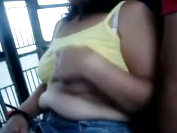 Desi couple katrina kaif සරාගී වීඩියෝ චිත්රපටිය යුවලක් රඟපාන්න කැමතියි