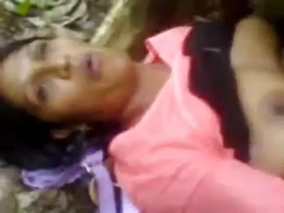 ශ්රී ලංකා ලිංගික කාන්තා හොලිවුඩ් කැලෑ ඡායාරූපය සරාගී