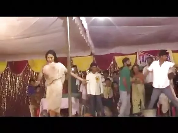 නිරුවත් ඉංග්රීසි නර්තන සරාගී චිත්රපටය hd නිරුවත්