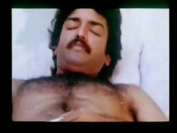 තරුණ ඇමරිකානු ශකීලා සරාගී චිත්‍රපටය තරුණ වීඩියෝව