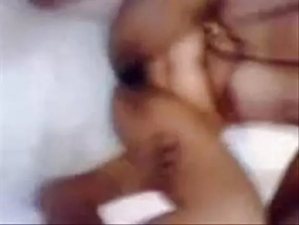 ඉන්දියාවේ නිල් සරාගී සරාගී පරිණත ජෝඩු මගුල. ඇන්ටි ඉන්දියා ලැජ්ජයි ප්රීතිමත් ඇන්ටි කෙනෙක්ට කෙලවනවා