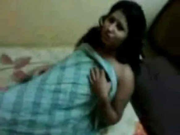 හොඳ කටහඬ සරාගී හින්දි බලපෑම පිරී ඇත