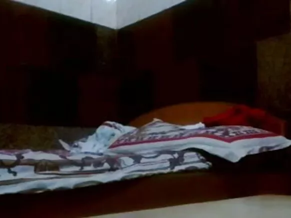 මිනිත්තු 12 ක desi college desi college යුවළක් ලිංගිකව හැසිරෙන සරාගී චිත්රපටයක්