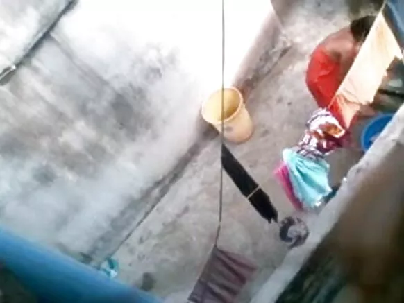 අසල්වැසි desi aunty full hd හින්දි සරාගී චිත්රපටිය සඳහා දේශී නැන්දා නාමින් සිටියදී මාට්ටු