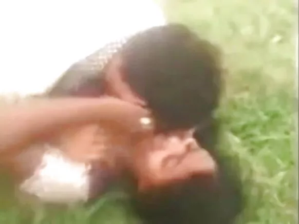 ඉංග්රීසියෙන් ආදර පෙම්වතා ලිංගික වීඩියෝ චිත්රපටය