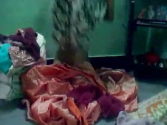 ඉංග්රීසි ඉන්දියානු සරාගී නිල් රූපය නැන්දා 1084 aunty india