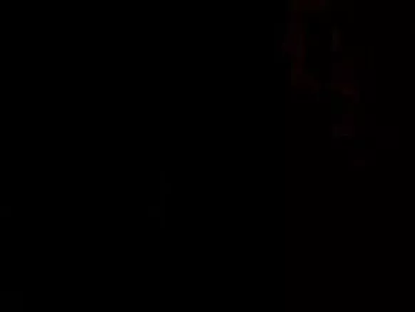 හොට් ඉන්දියන් කෙල්ලෙක් එයාගේ අම්මට කෙලවද්දී එයාගේ පෙම්වතා එක්ක කතා කරන සරාගී වීඩියෝ එකක් චිත්රපටියක් යවන්න