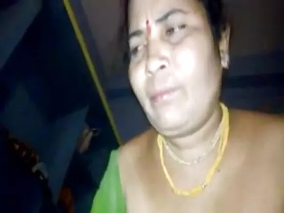 මම desi aunty මතුරා නිල් සරාගී ඡායාරූපය
