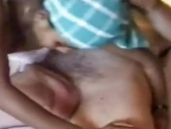 සරාගී උණුසුම් වීඩියෝ චිත්රපට ඉන්දියානුවන් පොලා වැලඳ ගනී