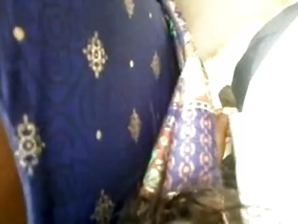 තමිල්නාඩු හින්දි සරාගී චිත්රපටය hd නැන්දා තමිල්නාඩුවේ මහජන සමූහයා තුළ ස්වයං වින්දනයේ යෙදෙන අයුරු