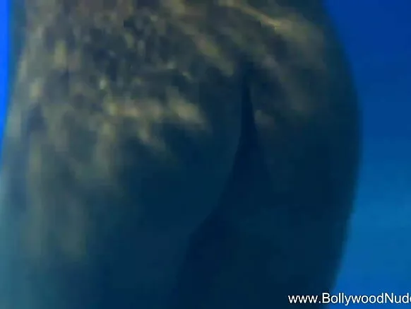 ලස්සන චිත්රපටිය නිරුවත් ෆක් බොලි බබෙක් ඔබව හොල්මන් කරයි