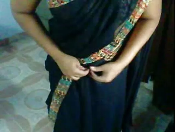 සරාගී චිත්රපටියක් ජීවත්වන ආන්ටි 1256 පමණි