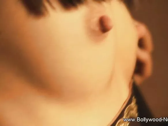 Hot Sexy Brunette Tits Blythe Sexy Photo XXX Dance