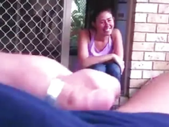 මගේ යාලුවගේ අලුත් සරාගී චිත්රපටිය ila chupinchara මට ඇවිදින කෙල්ලෙක් එවන්න