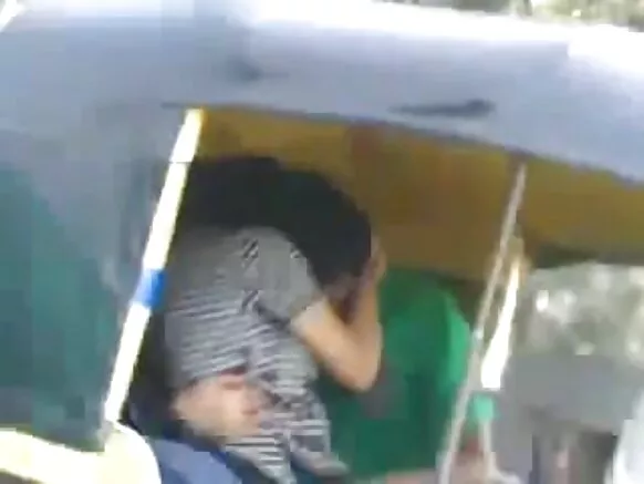 දේශී ඔටෝ රික්ෂෝ කිස් සරාගී හින්දි චිත්රපටය hd