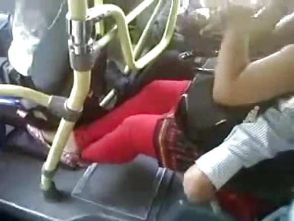 desi sunny leone වීඩියෝ සරාගී චිත්රපට බස් බූබ්ස් කම්බි වයර් ස්පර්ශ කරයි