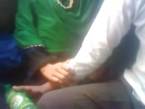 ඔයා මොනවද අලුත් කරන්නේ? සරාගී චිත්රපට වීඩියෝවක්.